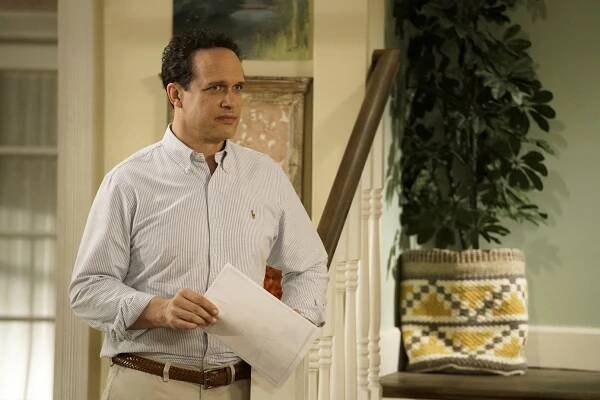 Americká manželka - Art Show - Z filmu - Diedrich Bader
