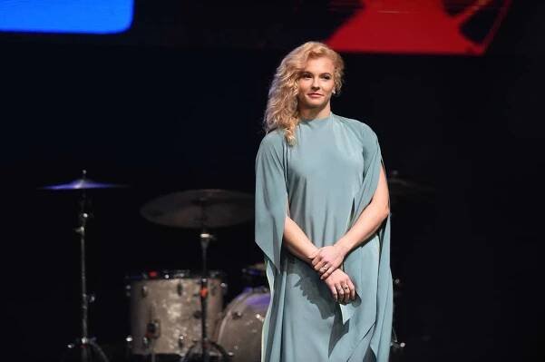 Siniaková vyhrála poprvé Zlatého kanára, s Krejčíkovou je i párem roku