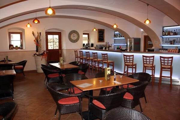 Kavárna a pizzerie V Maštali