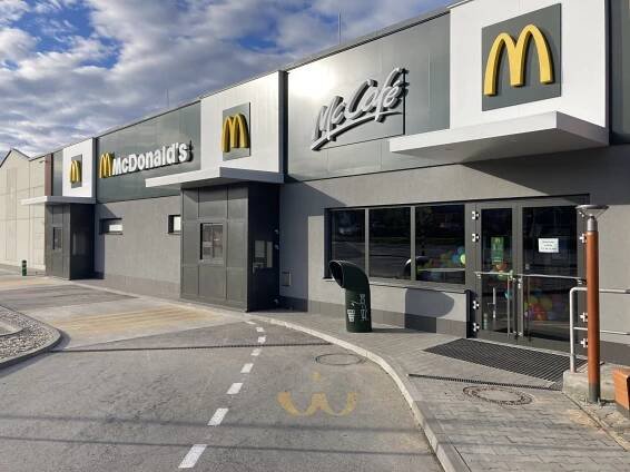 McDonald’s v Havířově v pátek otevírá. Prostory jsou připraveny, podívejte se
