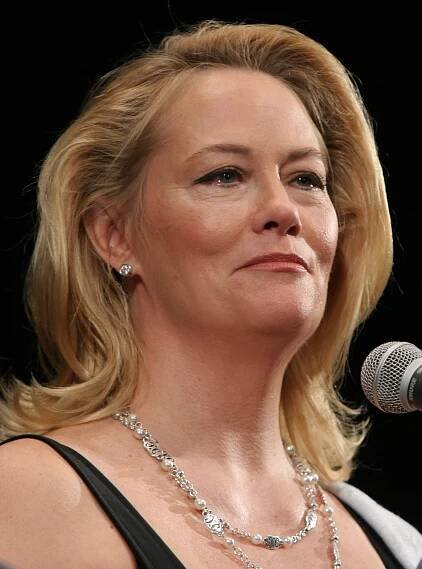 Soubor:Cybill Shepherd (cropped).jpg – Wikipedie