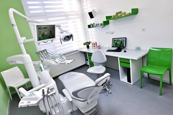 O dentální klinice Praha 6 - Centrum moderní stomatologie Salvadora - Centrum moderní stomatologie Salvadora