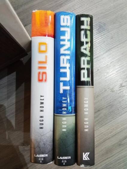 Hugh Howey - Trilogie Silo, Prach, Turnus. - Knižní sci-fi / fantasy