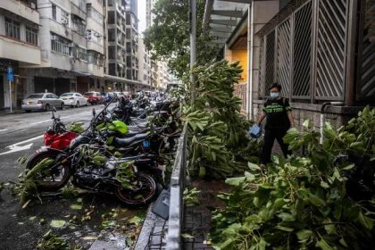 Hong Kong at near standstill, hundreds of flights cancelled due to Typhoon Saola