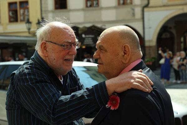 František Nedvěd popsal svatbu, na kterou nečekaně dorazil i bratr Jan: Jak mu pogratuloval?