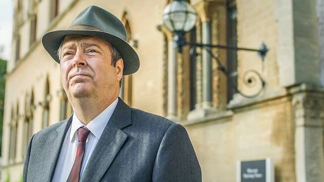 Endeavour - Série 5 - Z filmu - Roger Allam