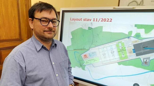 Že nebude gigafactory? Rozhodnutí mě nepřekvapilo, říká starosta Dobřan
