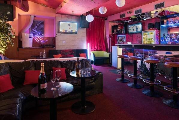 Galerie Hanka Night Club Praha – Hanka nightclub Praha