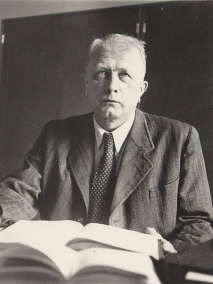 Václav Machek (jazykovědec) – Wikipedie