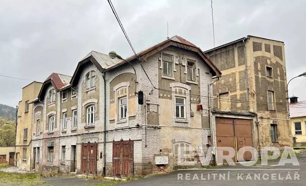 Prodej rozsáhlého výrobně skladovacího areálu 22.469 m2 v Děčíně - EVROPA realitní kancelář