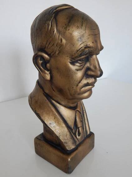 Dr.Edvard Beneš - busta