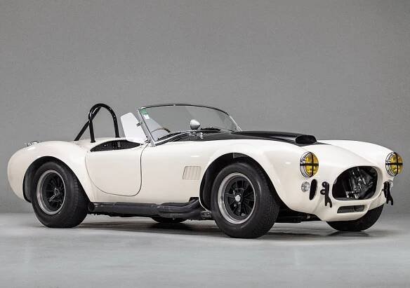 Nejvýznamnější a nejdražší Shelby Cobra? Závodní verze s příběhem jde v březnu do aukce