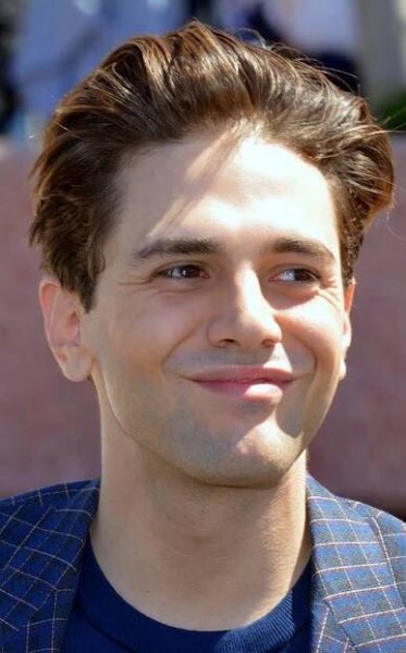 Soubor:Xavier Dolan Cannes 2016.jpg