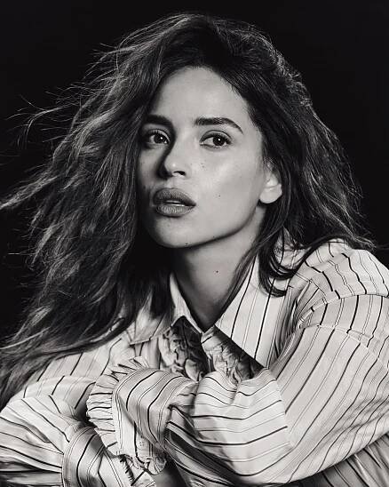 Glen Powell_Adria Arjona_InStyle FINALS_9.jpg