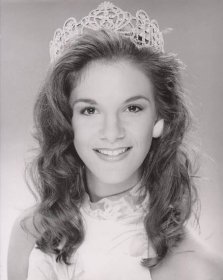 Miss Delaware Teen USA 1995 Dawn Renee Huey