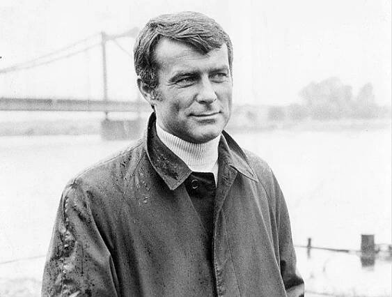 Category:Robert Conrad - Wikimedia Commons