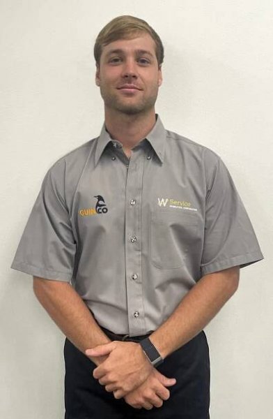 Lewisville home appliance repair technician with Guinco Service, specializing in Whirlpool appliance repairs and trusted for fast, professional service in the North Texas area.
