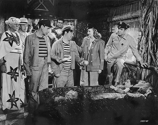Samuel S. Hinds, Lionel Atwill, Robert Paige, Lou Costello, Virginia Bruce, Bud Abbott - Pardon My Sarong - Z filmu