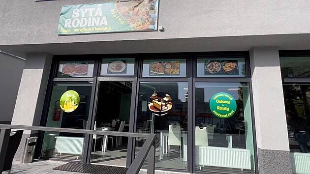 Před kulkami se chránili nápisem „děti“. Po útěku z Ukrajiny otevřeli bistro - iDNES.cz