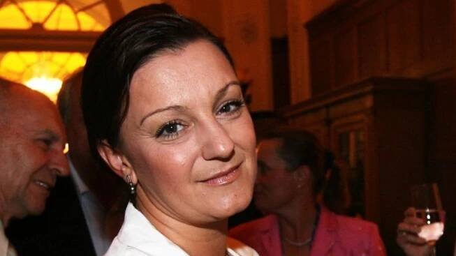 Petra Pyšová, Miluna ze Slunce, seno, randila se slavným politikem. Má tři děti