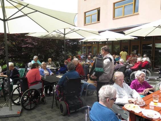 Grilovačka 5.6.2018 - Dům seniorů Františkov, Liberec, příspěvková organizace