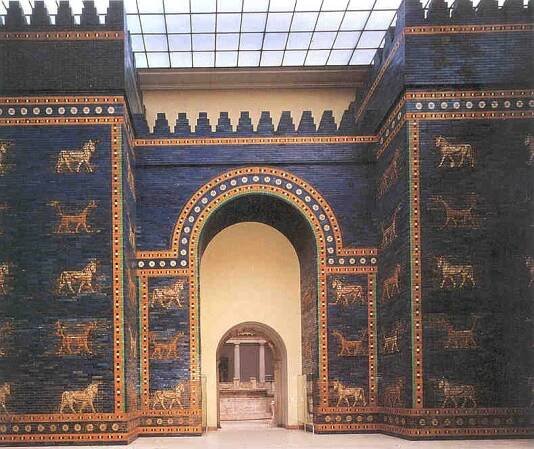1 Babylonská, Ištařina brána (Pergamon Museum, Berlín)