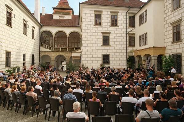 Bolech zve na filmové melodie na Táborská setkání 2019