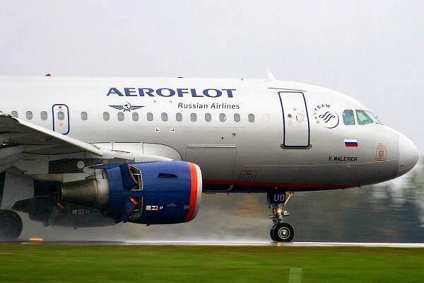 Mnichovské letiště kasírovalo horentní parkovné za uvízlé letadlo Aeroflotu