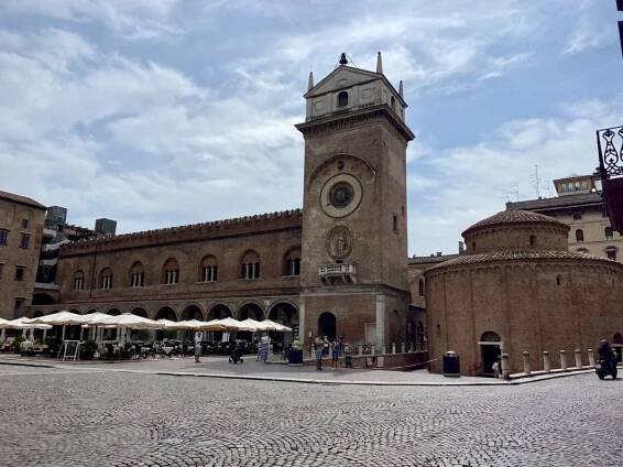 Mantua in one day: what not to miss - Marina's Discoveries