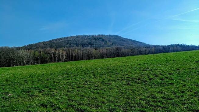 Soubor:Popovičský vrch.jpg – Wikipedie