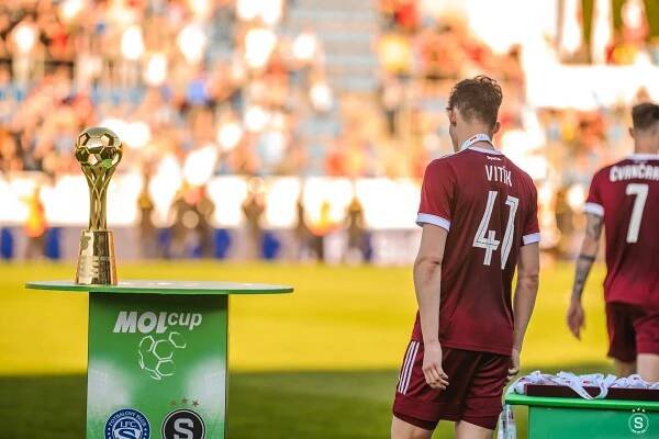Prohra ve finále MOL Cupu | sparta.cz