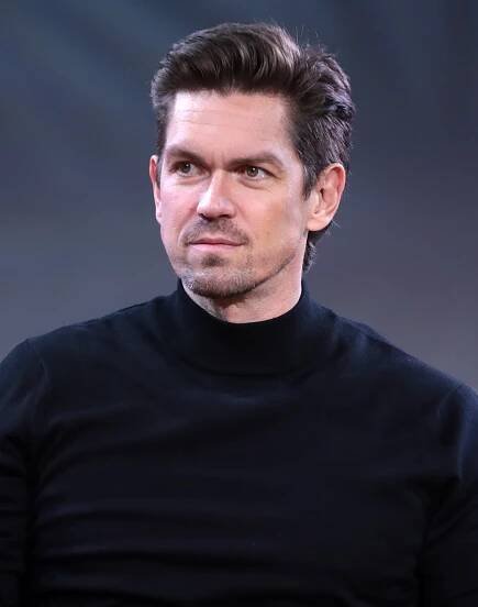 Steve Howey (actor)