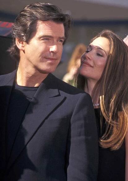 Actor Pierce Brosnan and girlfriend Keely Shaye Smith attend the Hollwyood Walk of Fame Star Salute to Pierce Brosnan on December 3, 1997