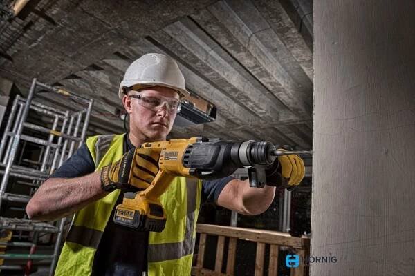 DeWalt DCH133M1 aku kombinované kladivo 18V/1*4Ah, 2,6J, kufr TSTAK