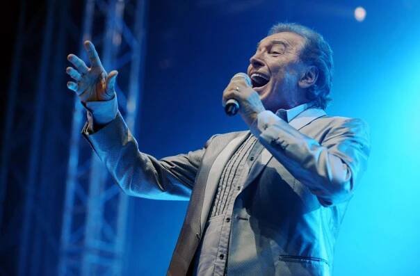 Karel Gott navždy odešel. Jeho stopa ale nikdy nezmizí