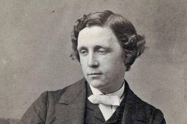 Lewis Carroll a jeho díla o Alence: Je stále záhadou, co stálo za autorovou obrovskou fantazií, hovoří se i o drogách