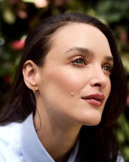 Charlotte Le Bon on Imperfect Teeth and Loving Herself Au Naturel | ELLE Canada Magazine | Beauty, Fashion and Lifestyle