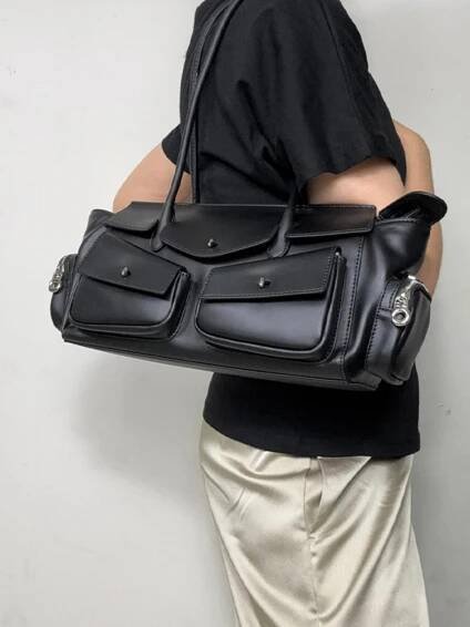 �ern� ko�en� kabelka s kapsami