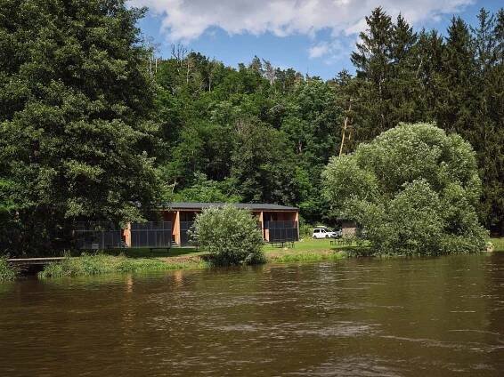 pohled z řeky - apartmán k pronajmutí Hvožďany u Bechyně - foto 8
