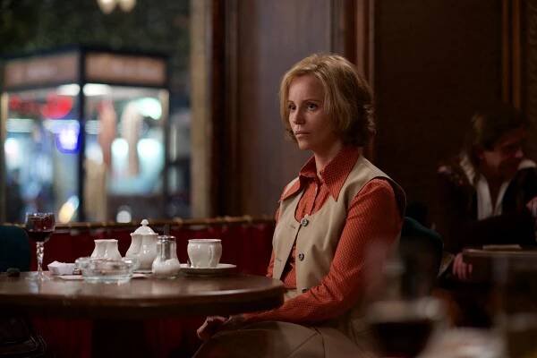Pod jedním nebem - Epizoda 1 - Z filmu - Sofia Helin