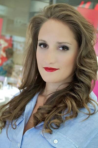 Krásná návrhářka České Miss se bude vdávat: Před rozlučkou se svobodou ukázala tělo na masáži