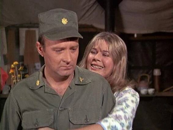 M*A*S*H - Major Fred C. Dobbs - Z filmu - Larry Linville, Loretta Swit