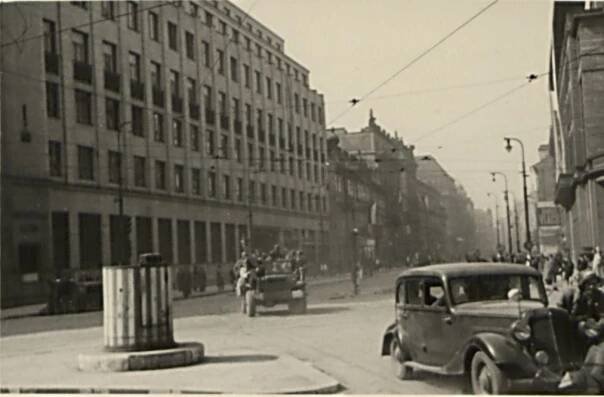 Poválečná měnová politika - Historie ČNB