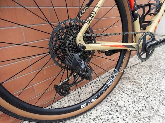 Kellys Soot 70 (M) – SRAM AXS, DT Swiss, karbon doplňky – TOP stav za 39 900 Kč | Cyklobazar.cz