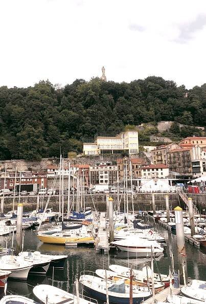 San-Sebastian-harbour