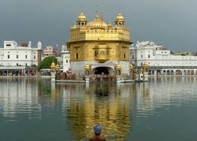 Indický Amritsar: Navštivte Zlatý chrám a najezte se v největší kuchyni světa – epochanacestach.cz
