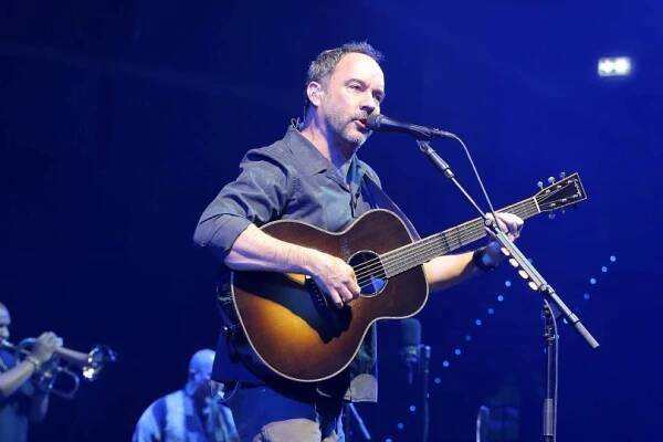 Ke koncertům Dave Matthews Band patří i jamy. Tento koncert nebyl výjimkou. | Foto: Live Nation, Karel Šanda