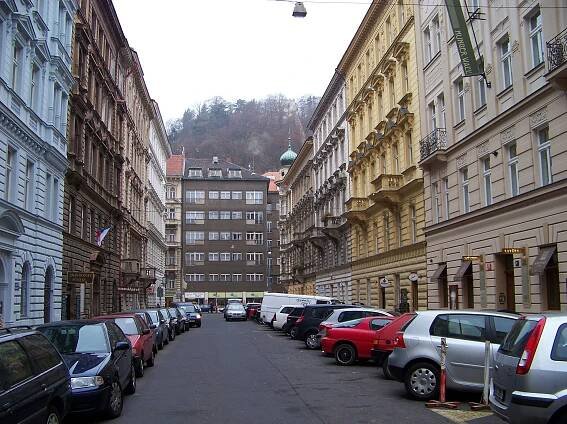 Plaská (Praha) – Wikipedie