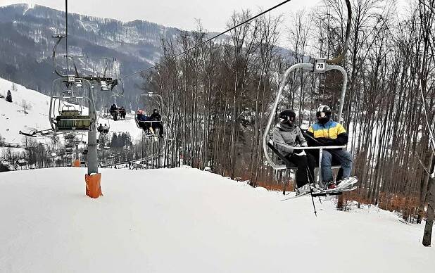 Lyžařská sezona je v plném proudu. V sobotu se lyžovalo také ve areálu SkiArmáda v Dolní Lomné.