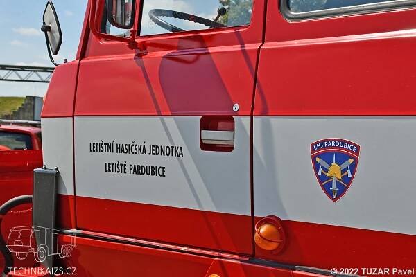VHJ letiště Pardubice - VYA - Tatra 815 - TECHNIKAIZS.cz
